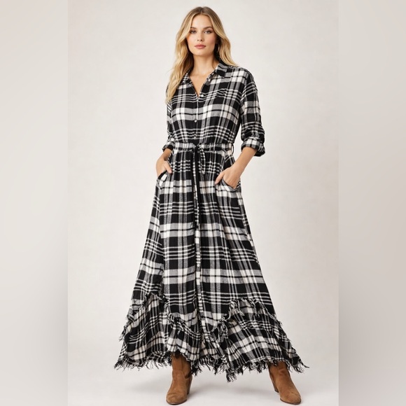 Kosmios Dresses & Skirts - Kosmios Plaid Maxi Dress M Black White Boho Fringe Hem Pockets Tie Waist Flowy